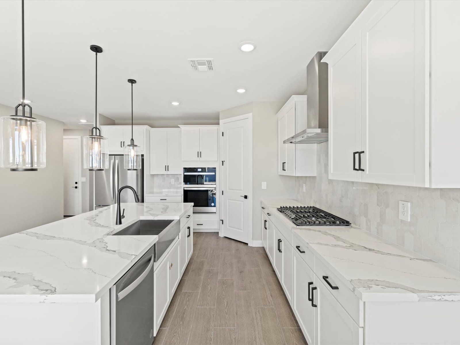 17626 W College Drive (Arlo - 3 Car Garage Included)