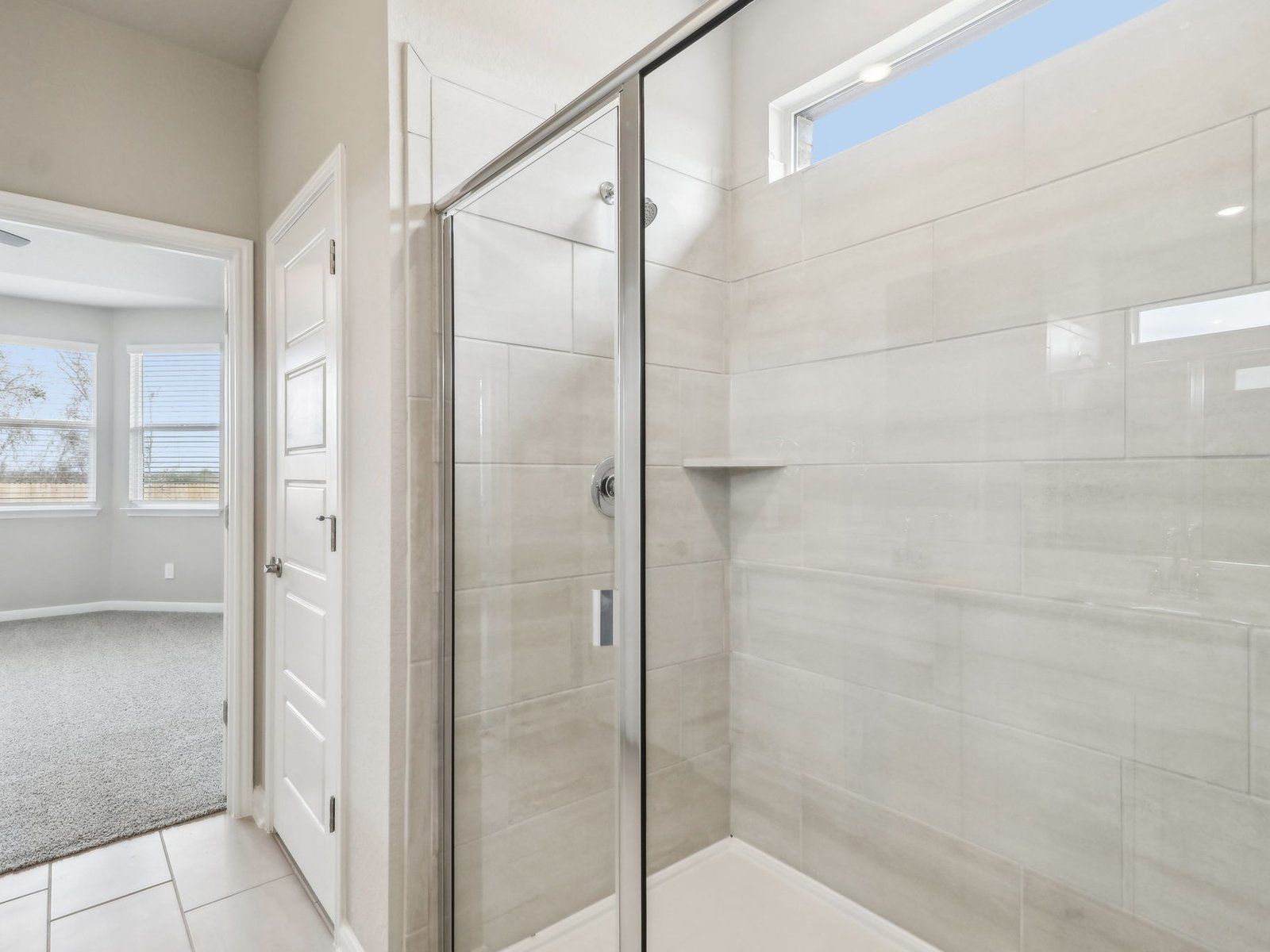 Primary suite bathroom in the Medina floorplan at a Meritage Homes community.