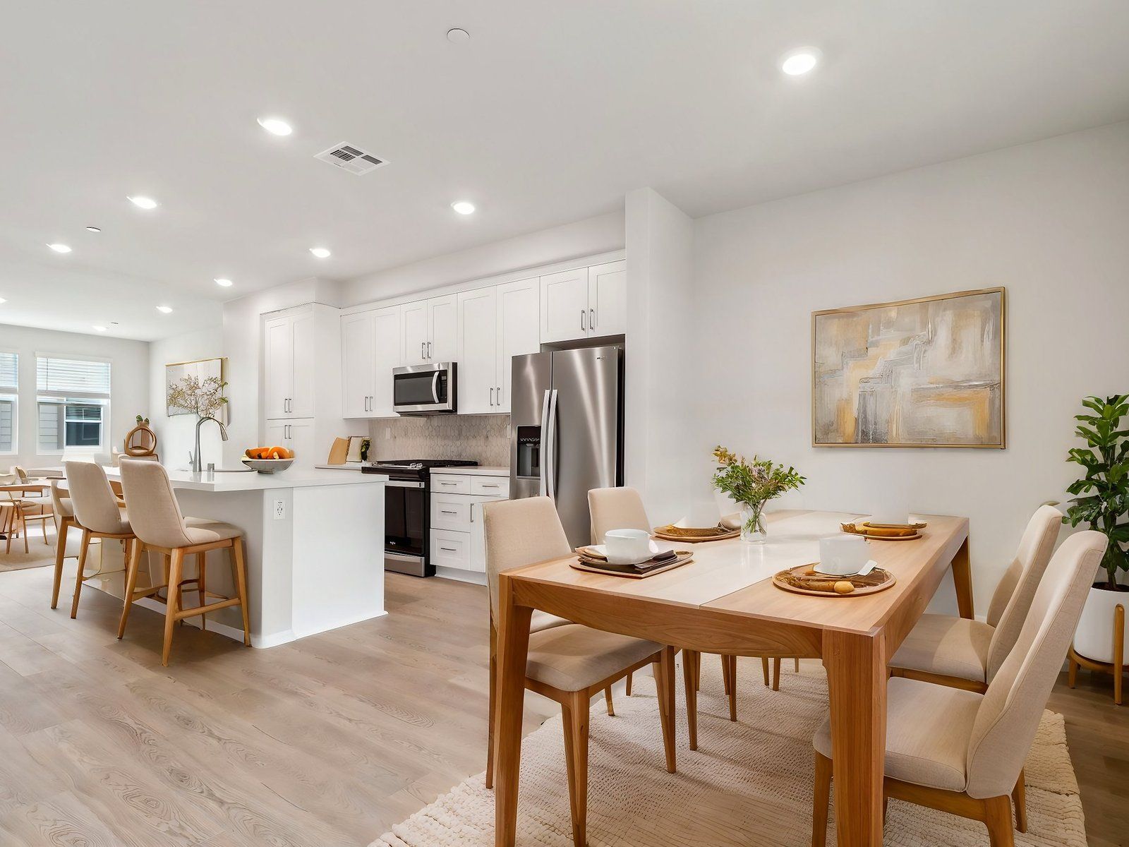 219 Aurora Lane (Residence 3)