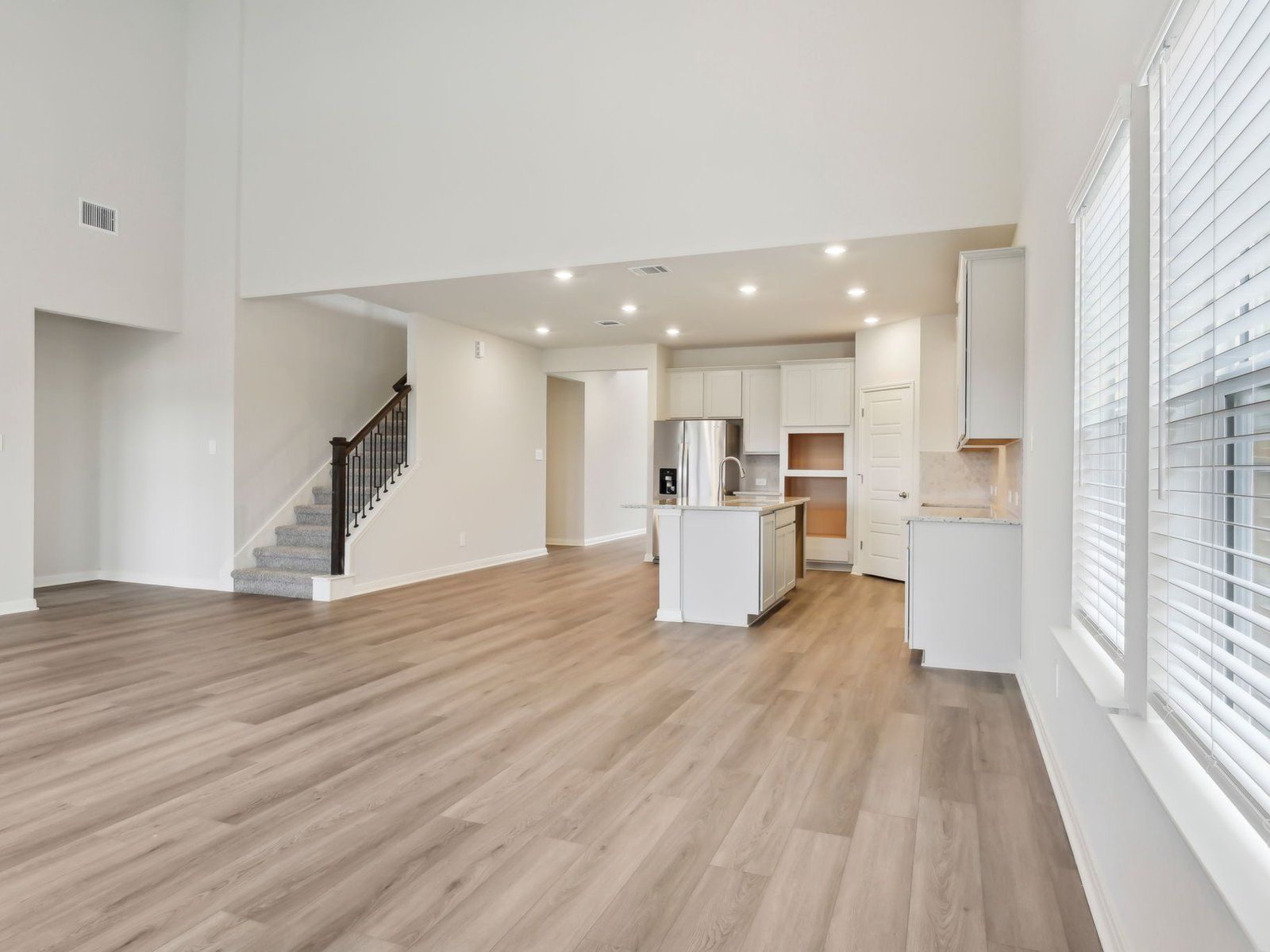 SAN_Estancia Ranch_Legacy_C453_Dining_839 Black Horse Way_011.jpg