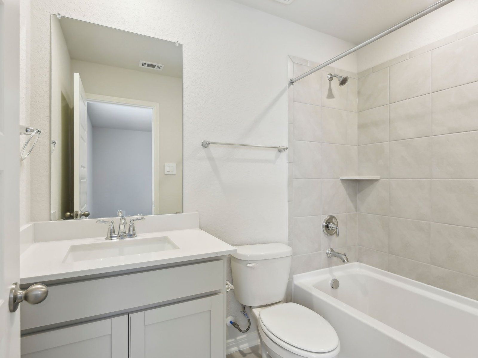 SAN_Estancia Ranch_Legacy_C453_Guest Bath_839 Black Horse Way_029.jpg
