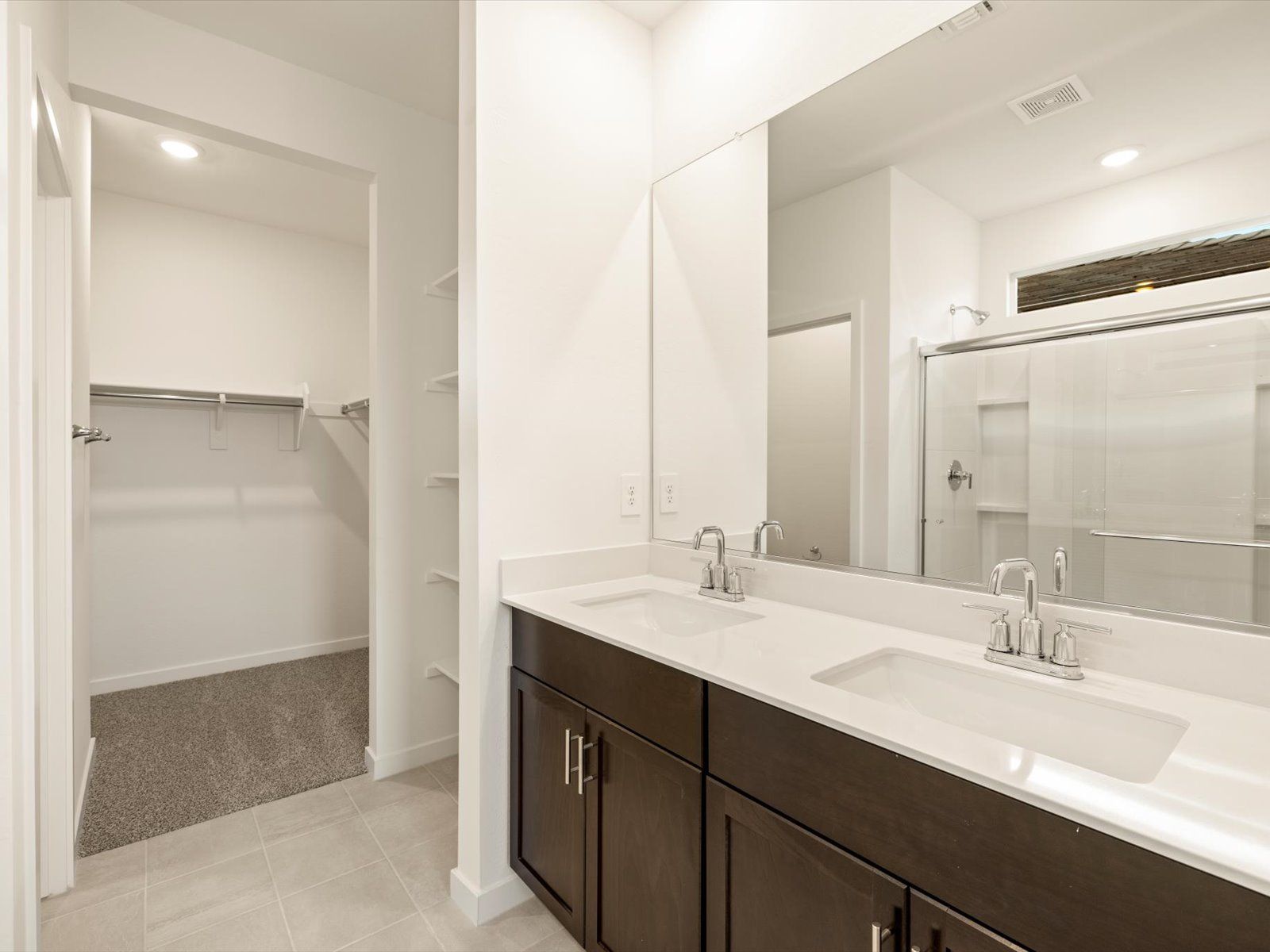 32998 N Vineyard Avenue (Holly)