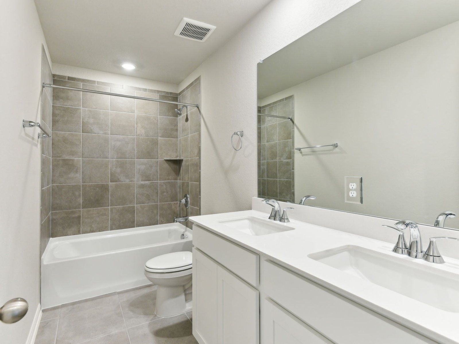 Guest bathroom in the Matador floorplan at a Meritage community in San Antonio, TX.