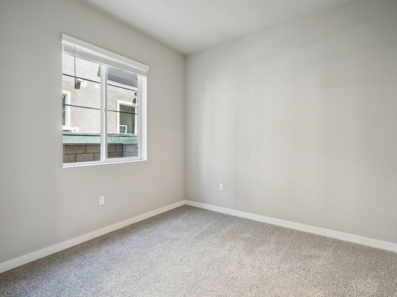 1482 Skyline Lane (Residence 1)