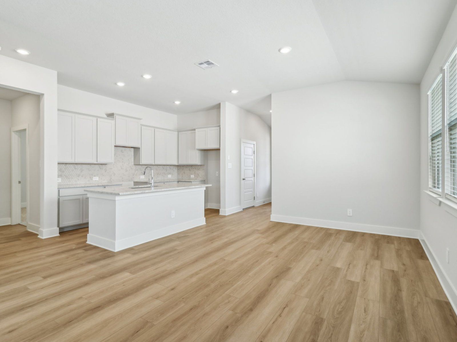 San Saba (3015) - Thomas Pond: San Antonio, Texas - Meritage Homes