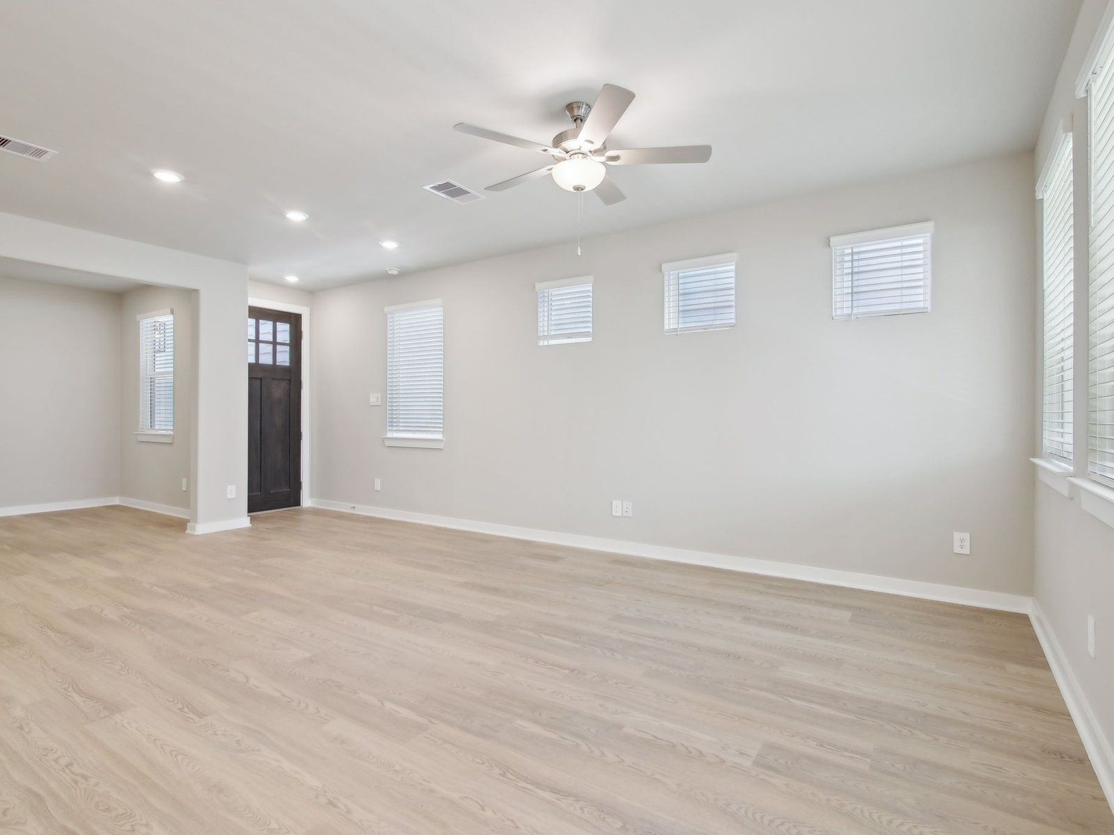 20-custom-Houston - Spring Brook Village - 10027 Rustic Charm St, Houston, TX 77080 - 020.jpg