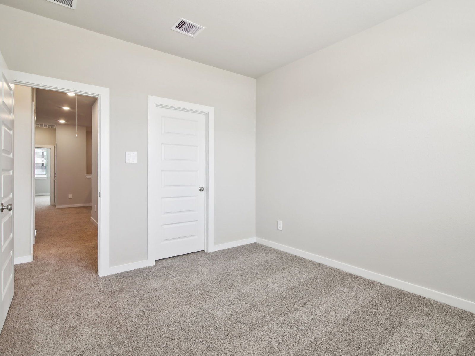 25-custom-Houston - Spring Brook Village - 10027 Rustic Charm St, Houston, TX 77080 - 025.jpg