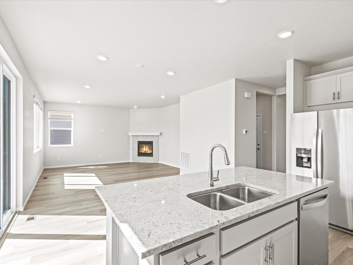Silversage interior image taken at a Meritage Homes community in Commerce City, CO.
