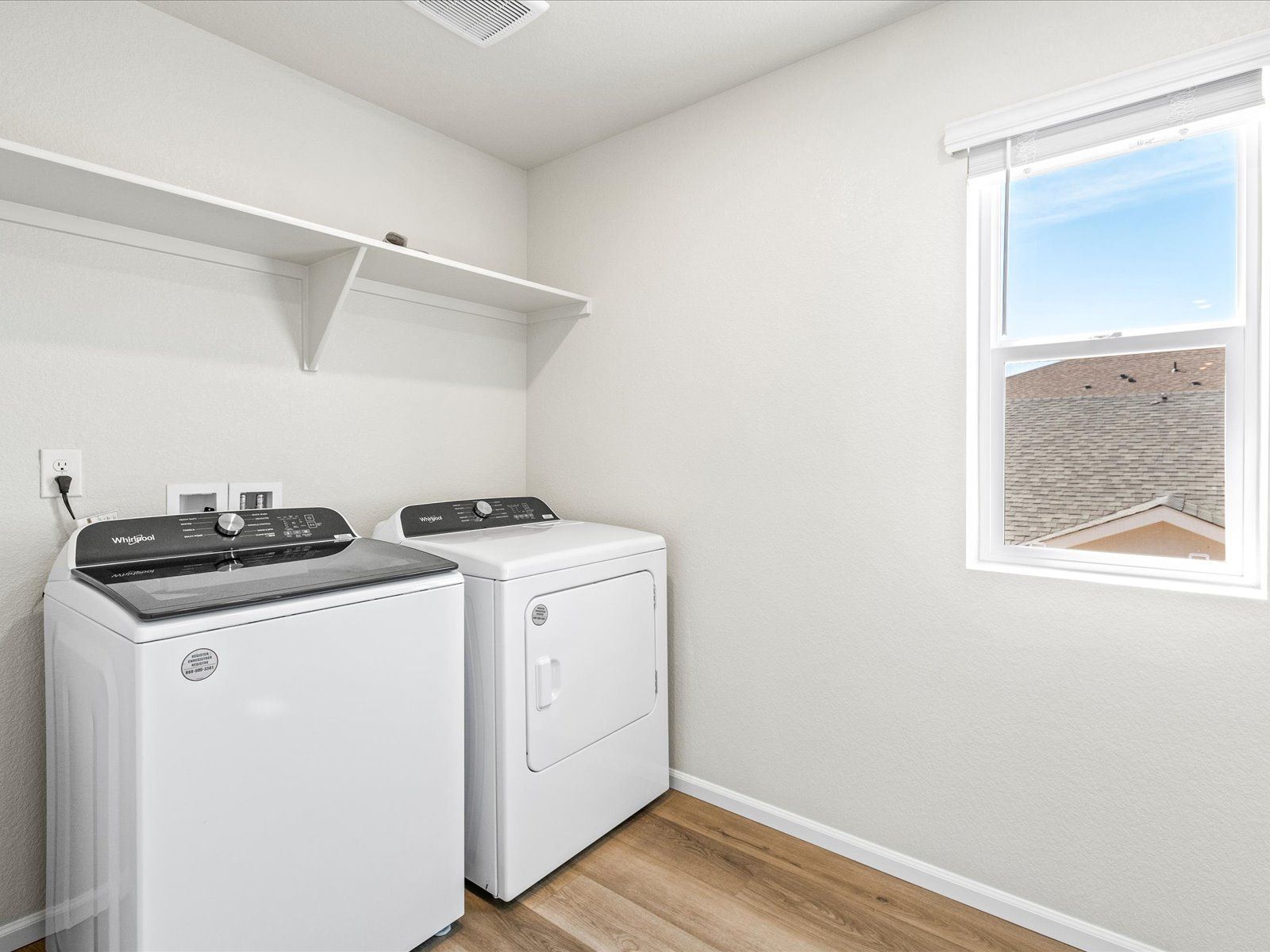 Silversage interior image taken at a Meritage Homes community in Commerce City, CO.