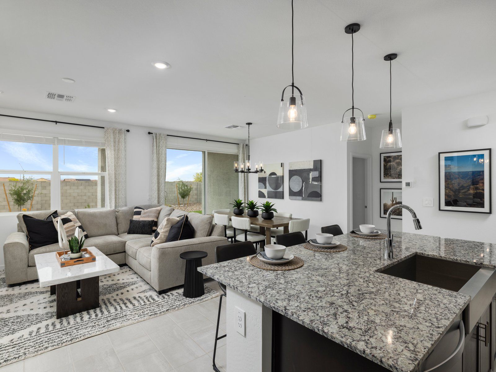 The Leslie floorplan modeled at Anthem at Merrill Ranch