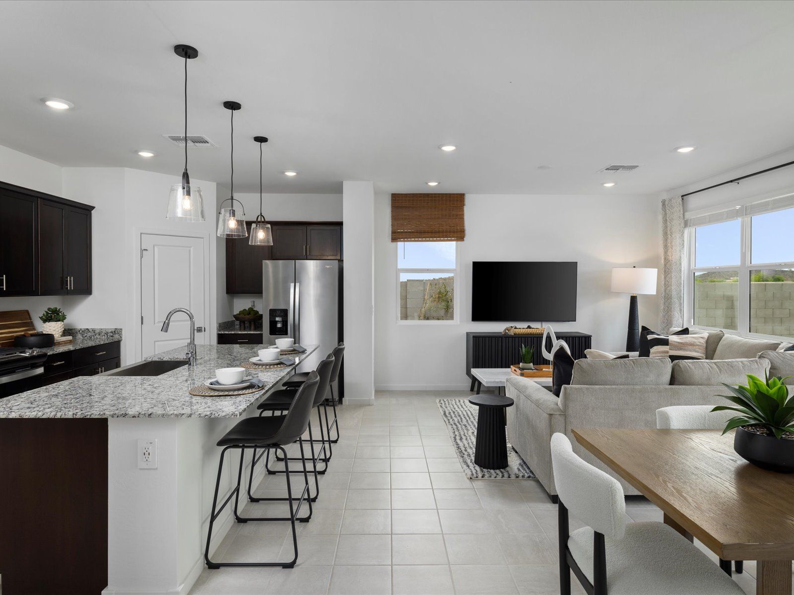 The Leslie floorplan modeled at Anthem at Merrill Ranch
