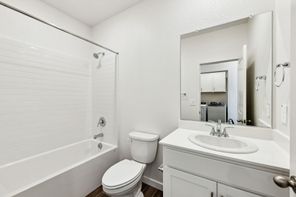 1276 Bastion Ave (Residence 2)