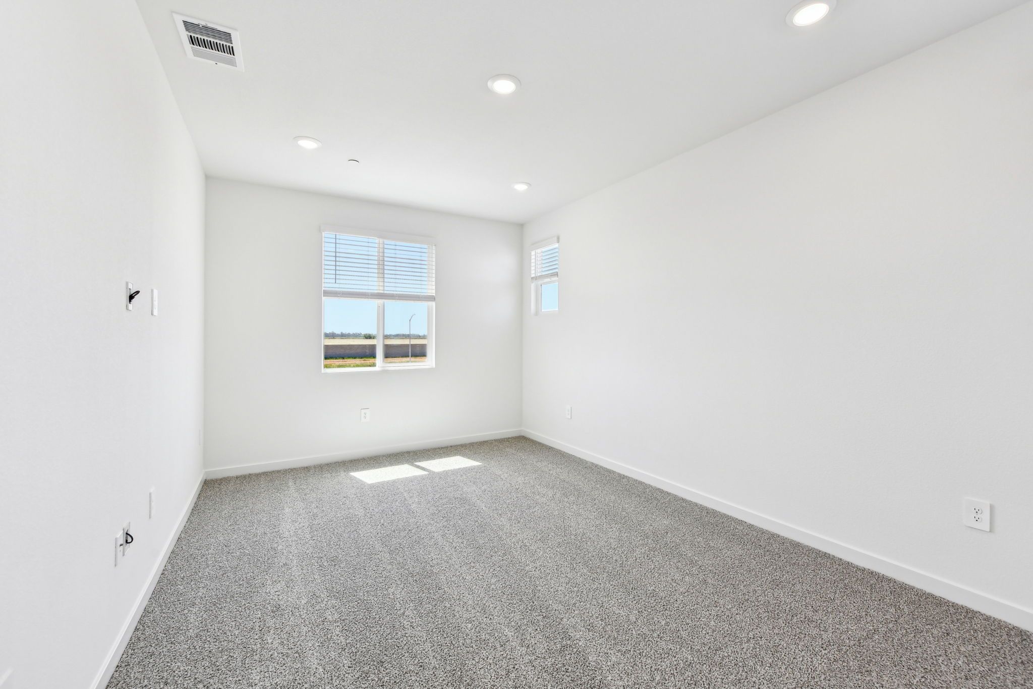 NCA_Vernon_5022_Loft_1280_BastionAve_.jpg