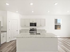 547 Homestead Avenue (Snowberry)