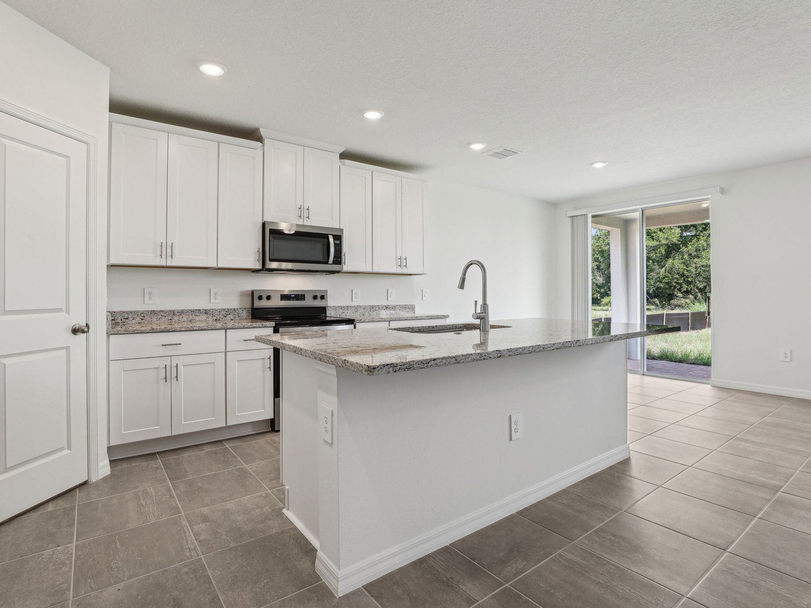 Hibiscus - Hamilton Bluff - Signature Series: Haines City, Florida - Meritage Homes