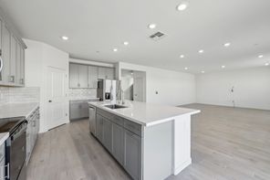 659 Channel Circle (Residence 3)