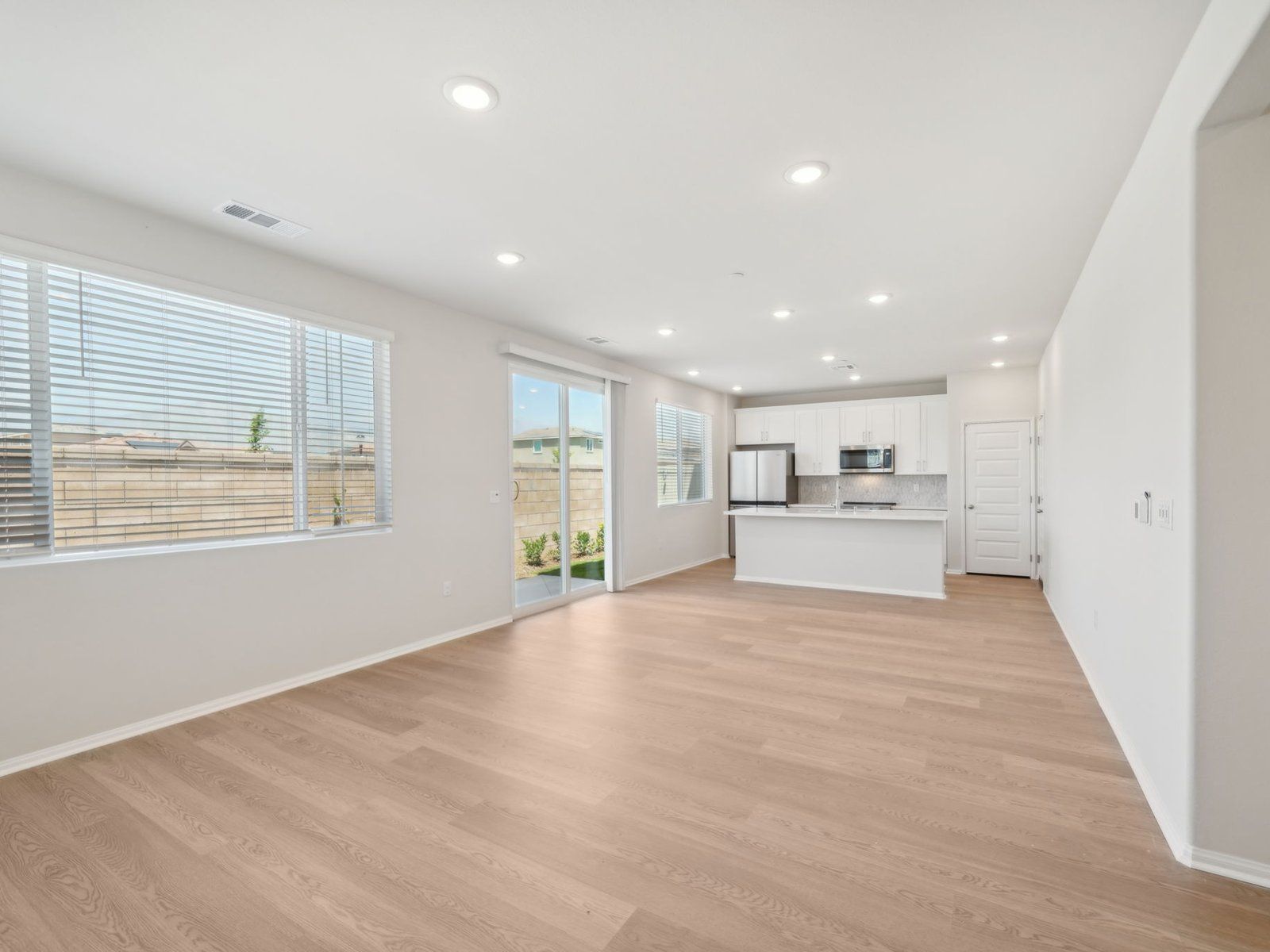 1140 Tropic Court (Residence 3)