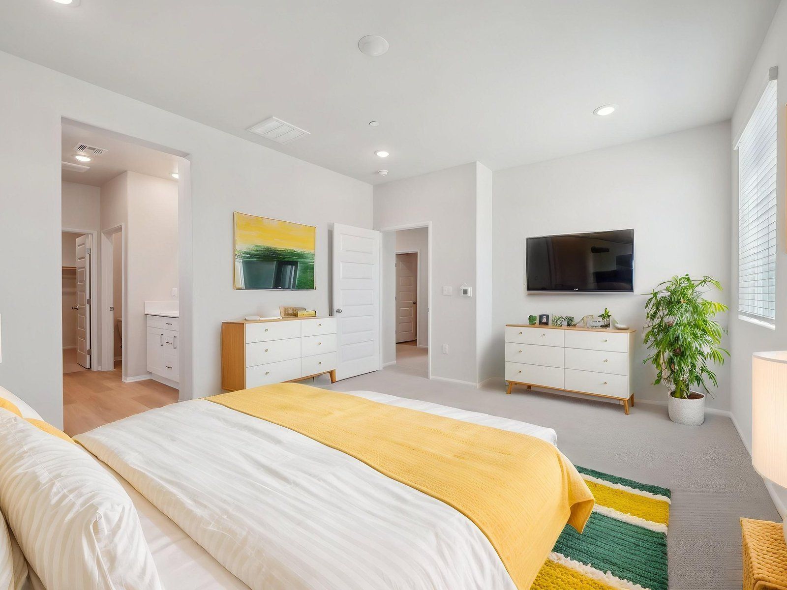 1140 Tropic Court (Residence 3)