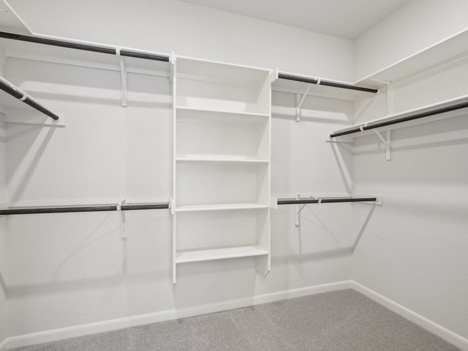 SAN_Sagebrooke_Rio Grande_3010_Walk In Closet_11526 Cottage Pt_030.jpg