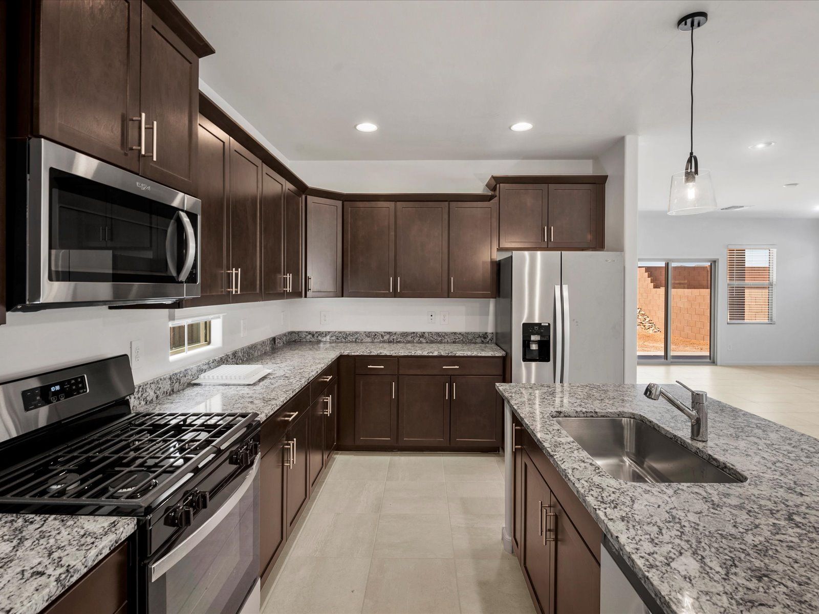 Welcome to the 2690 floorplan.