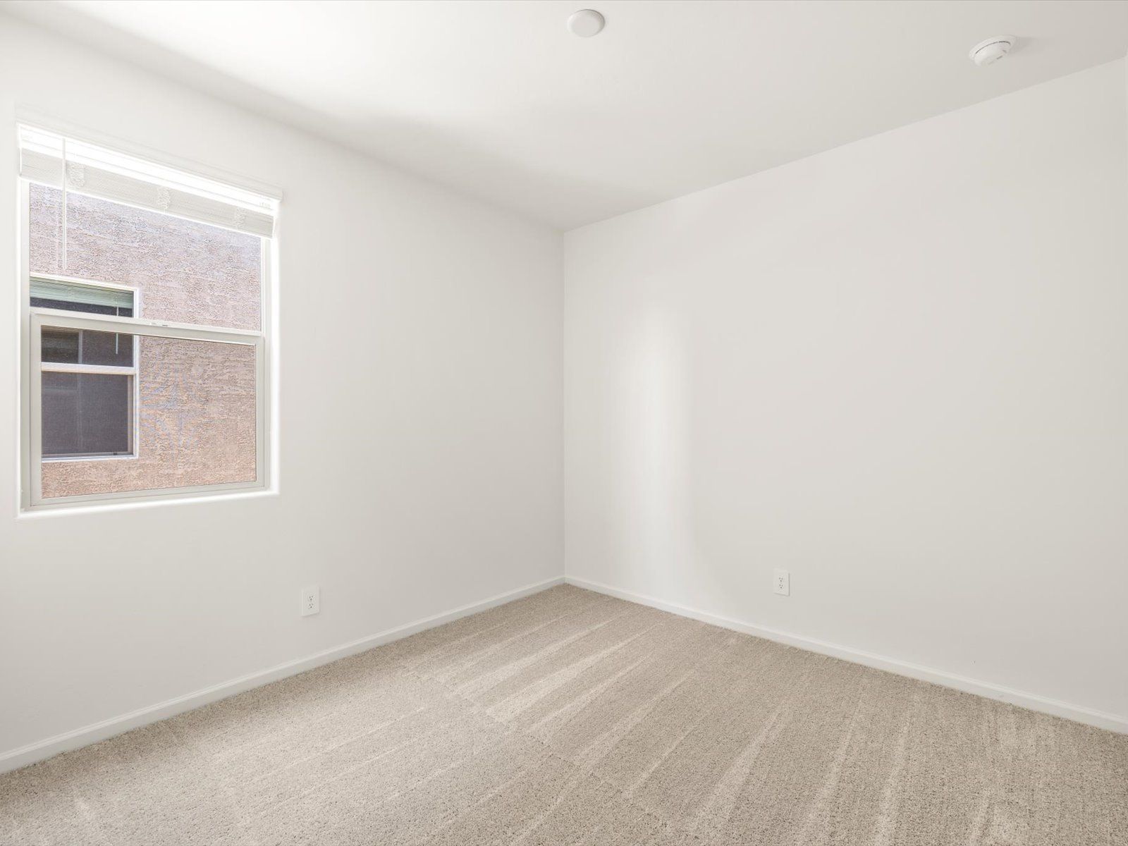 TUC_Valencia-Crossing_Revel_Bedroom_4852-E-Julian-Wash-Dr