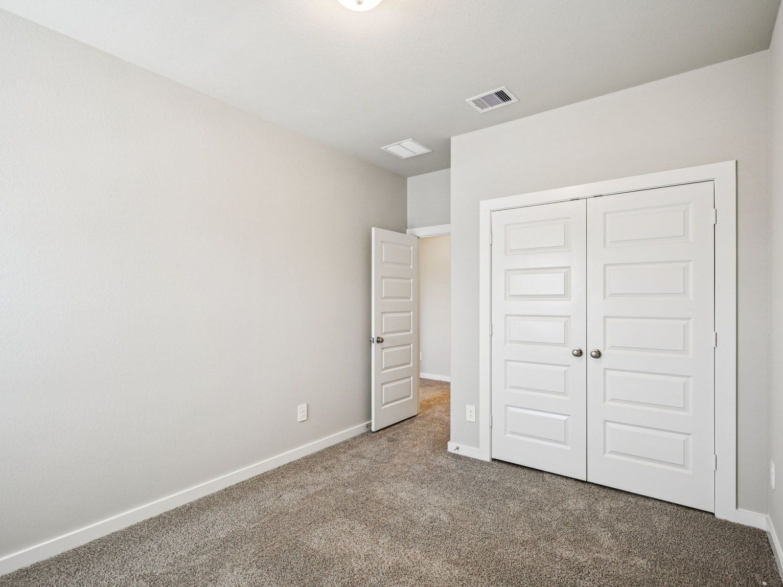 18-custom-Houston - Spring Brook Village- 10015 Rustic Charm St Houston TX 77080-014.jpg