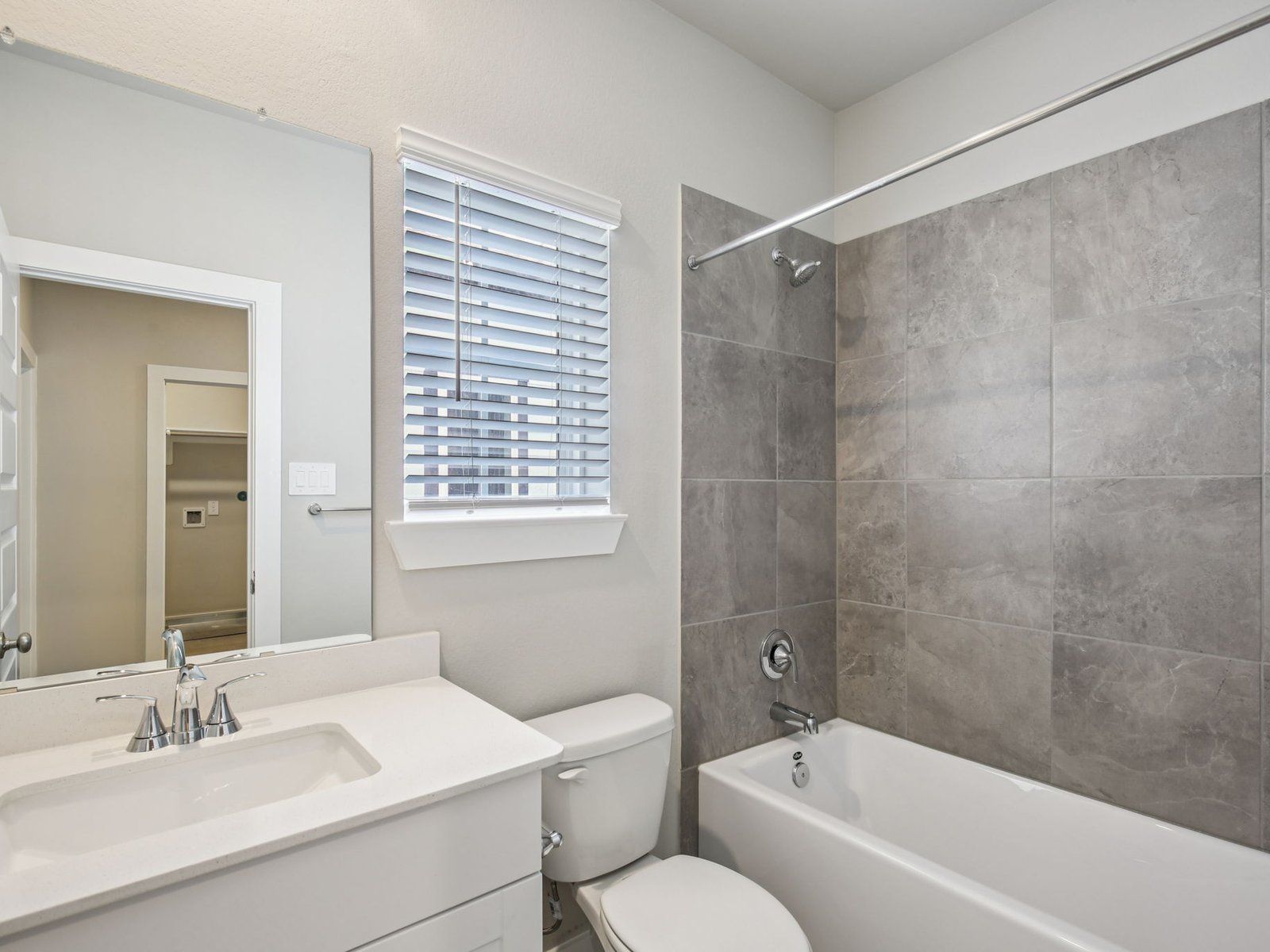 34-custom-Houston - Spring Brook Village- 10015 Rustic Charm St Houston TX 77080-026.jpg
