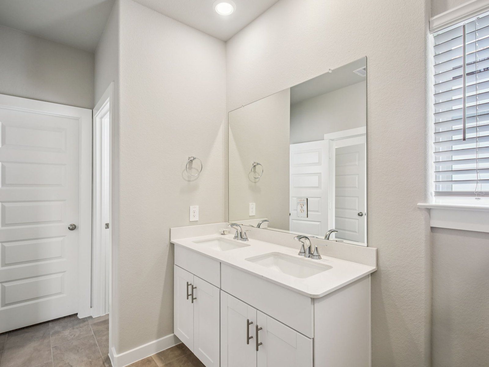 35-custom-Houston - Spring Brook Village- 10015 Rustic Charm St Houston TX 77080-027.jpg
