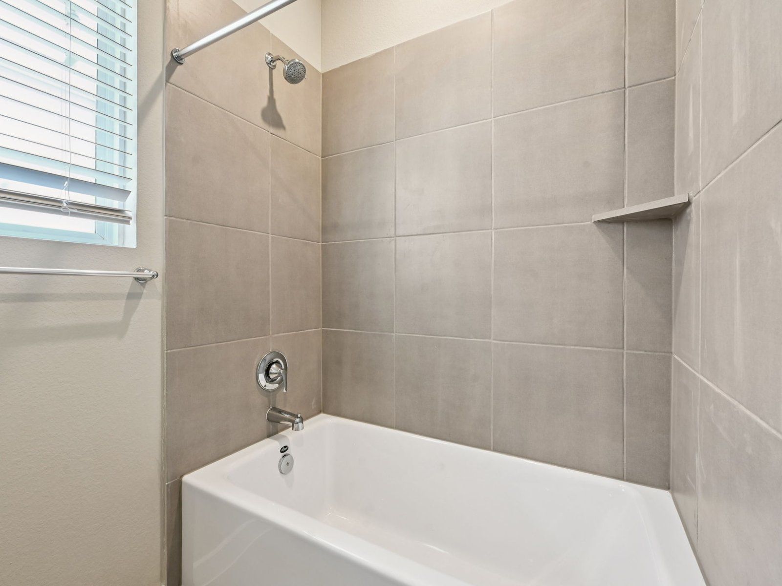 32-custom-Houston - Spring Brook Village- 4116 Good Vineyard Ln Houston TX 77080-024.jpg