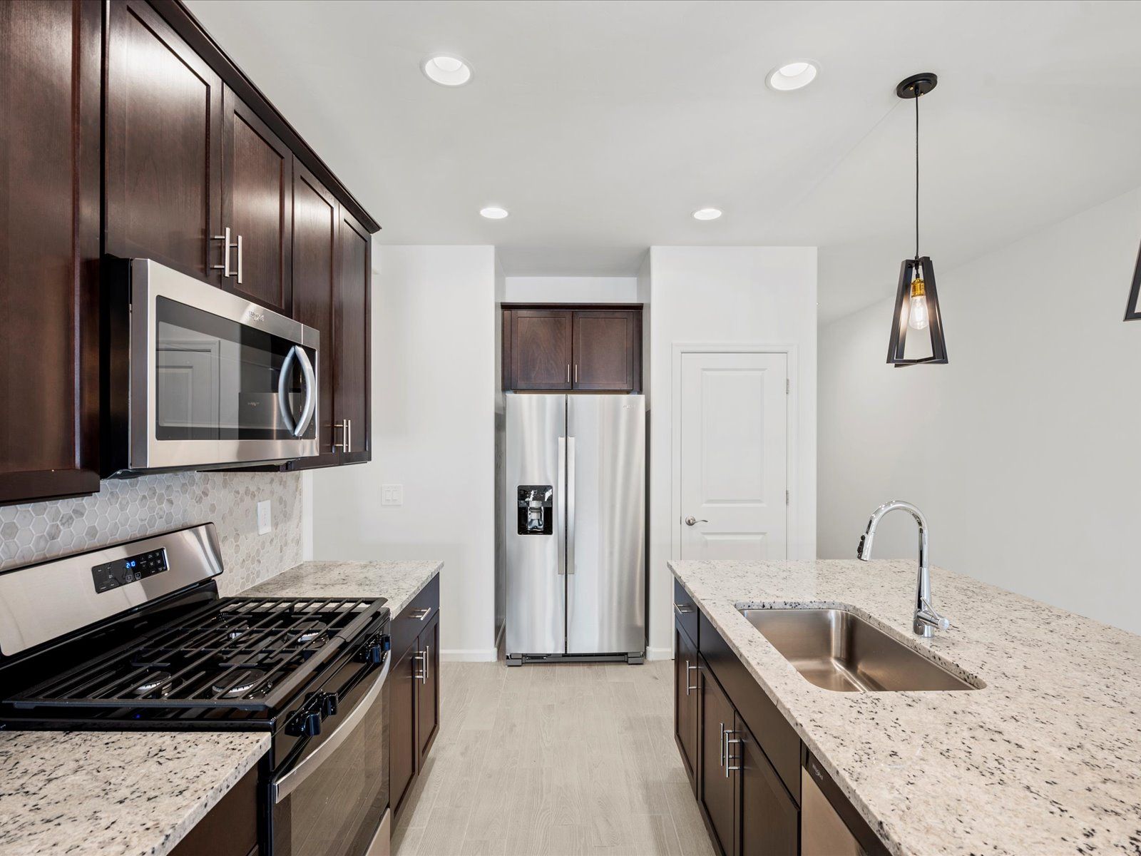 TUC_Fieldstone_1320-C_Kitchen_10342-W-Granderson-St