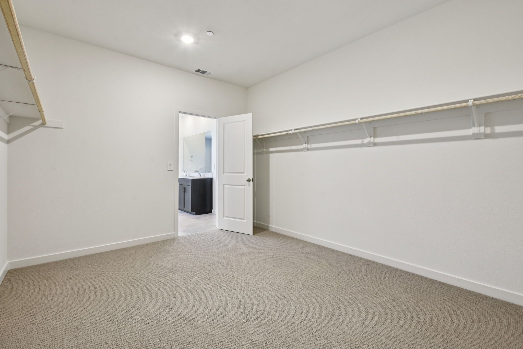 Walk In Closet