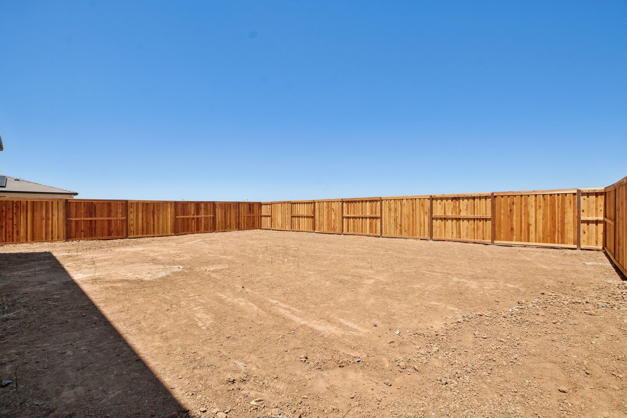 NCA_Rushmore_4521_Exterior_E_1485_McIntyreSt_REAR.jpg