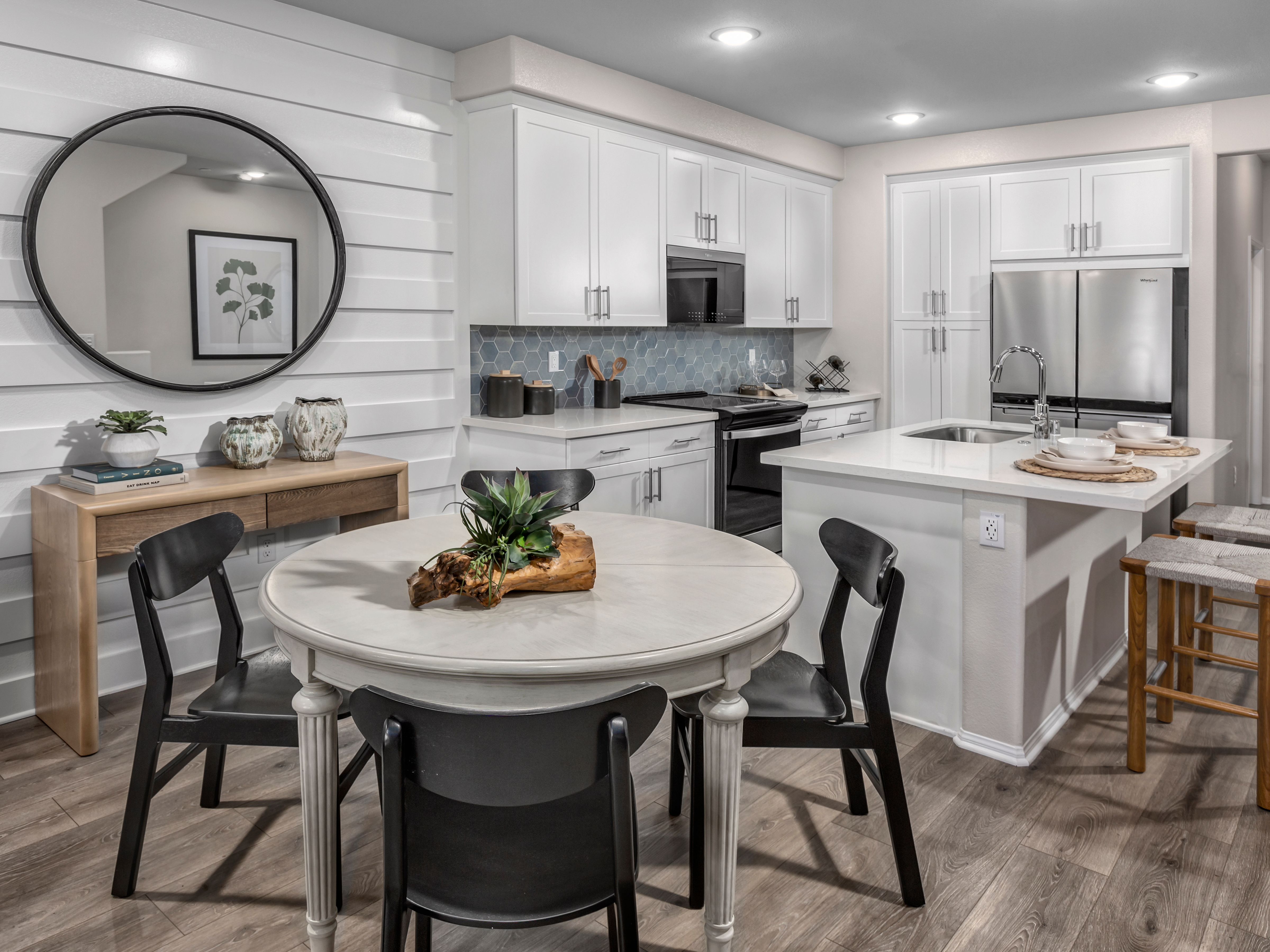 Expertly designed, state-of-the-art kitchens crafted with style and functionality in mind.