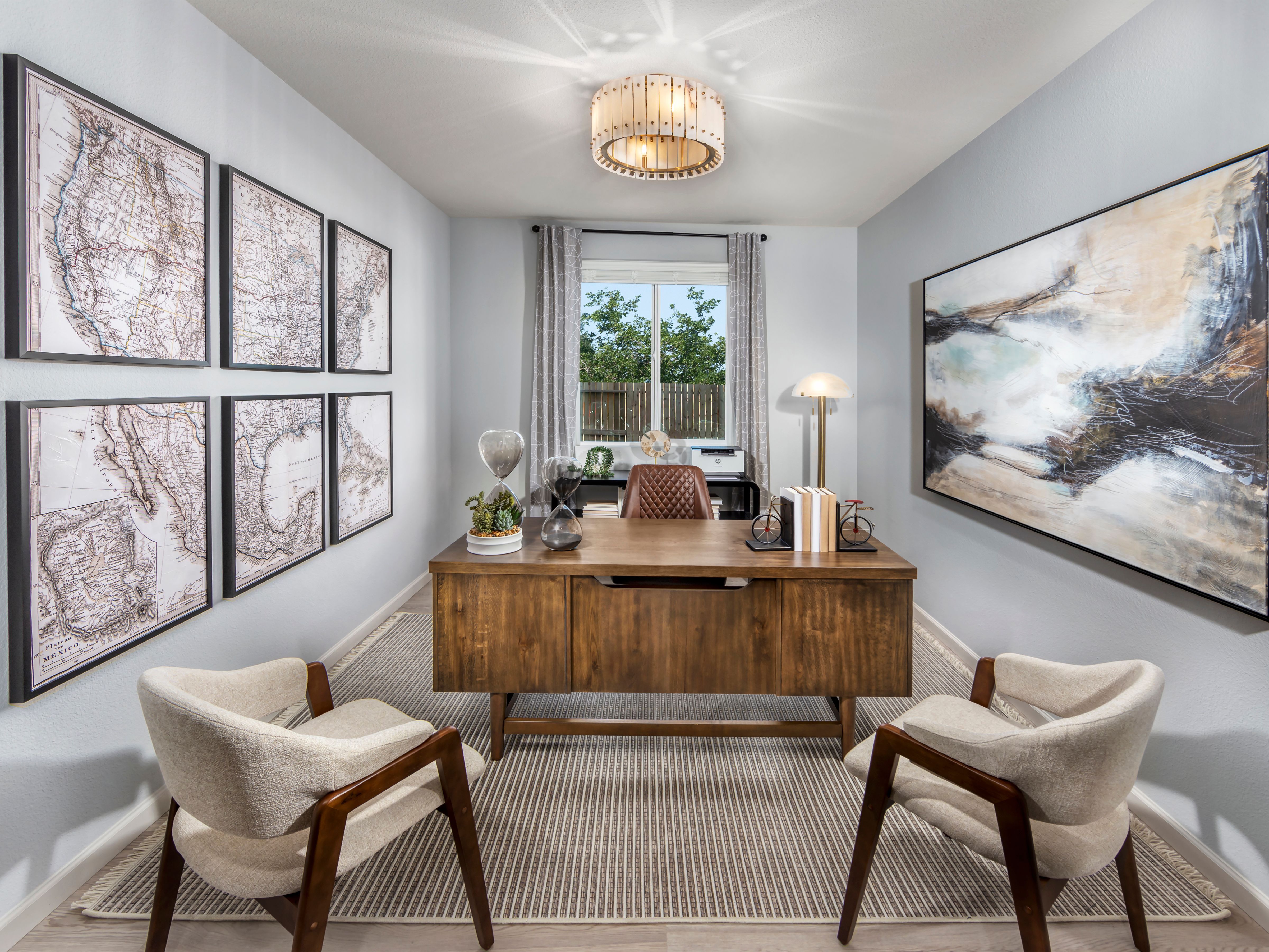 Flex space of the Residence 4, modeled as a home office.