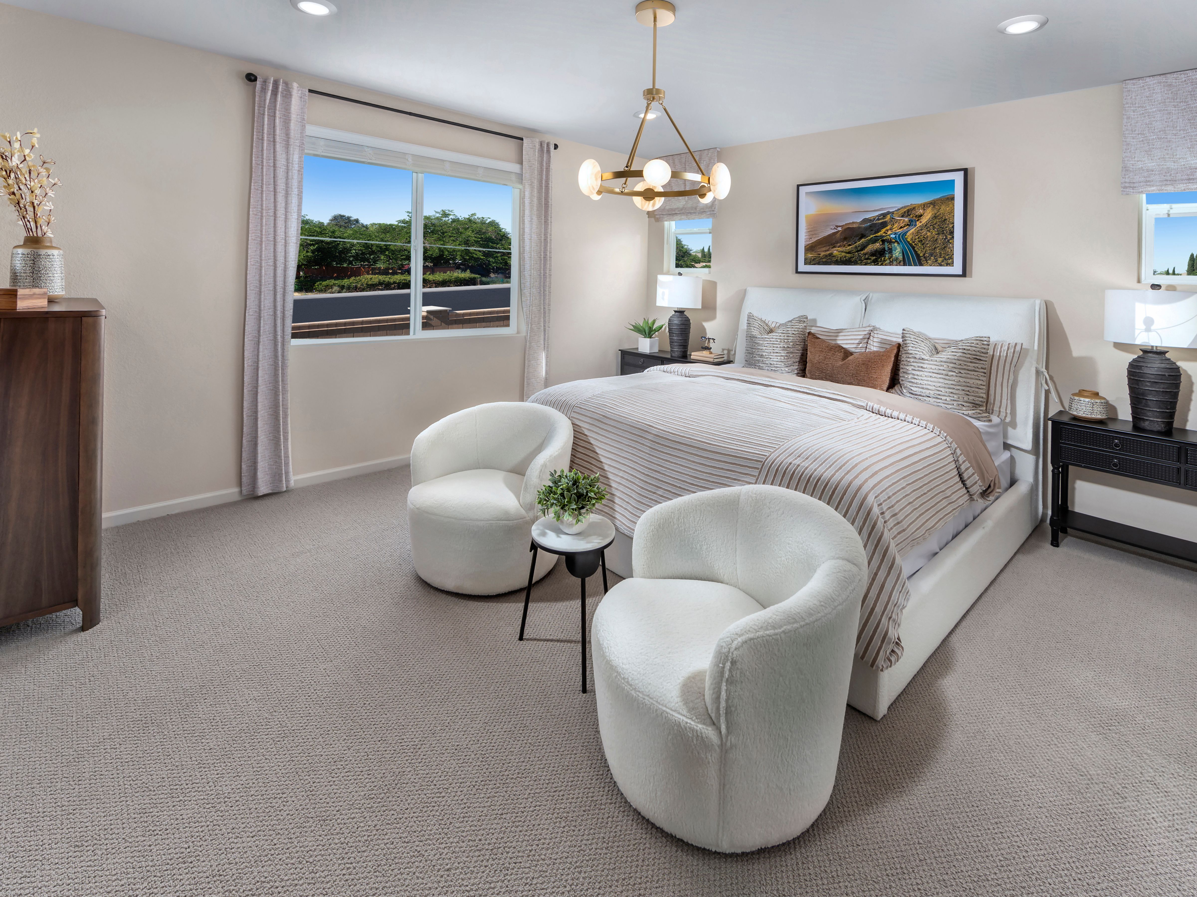 Spacious primary bedroom of the Residence 4.