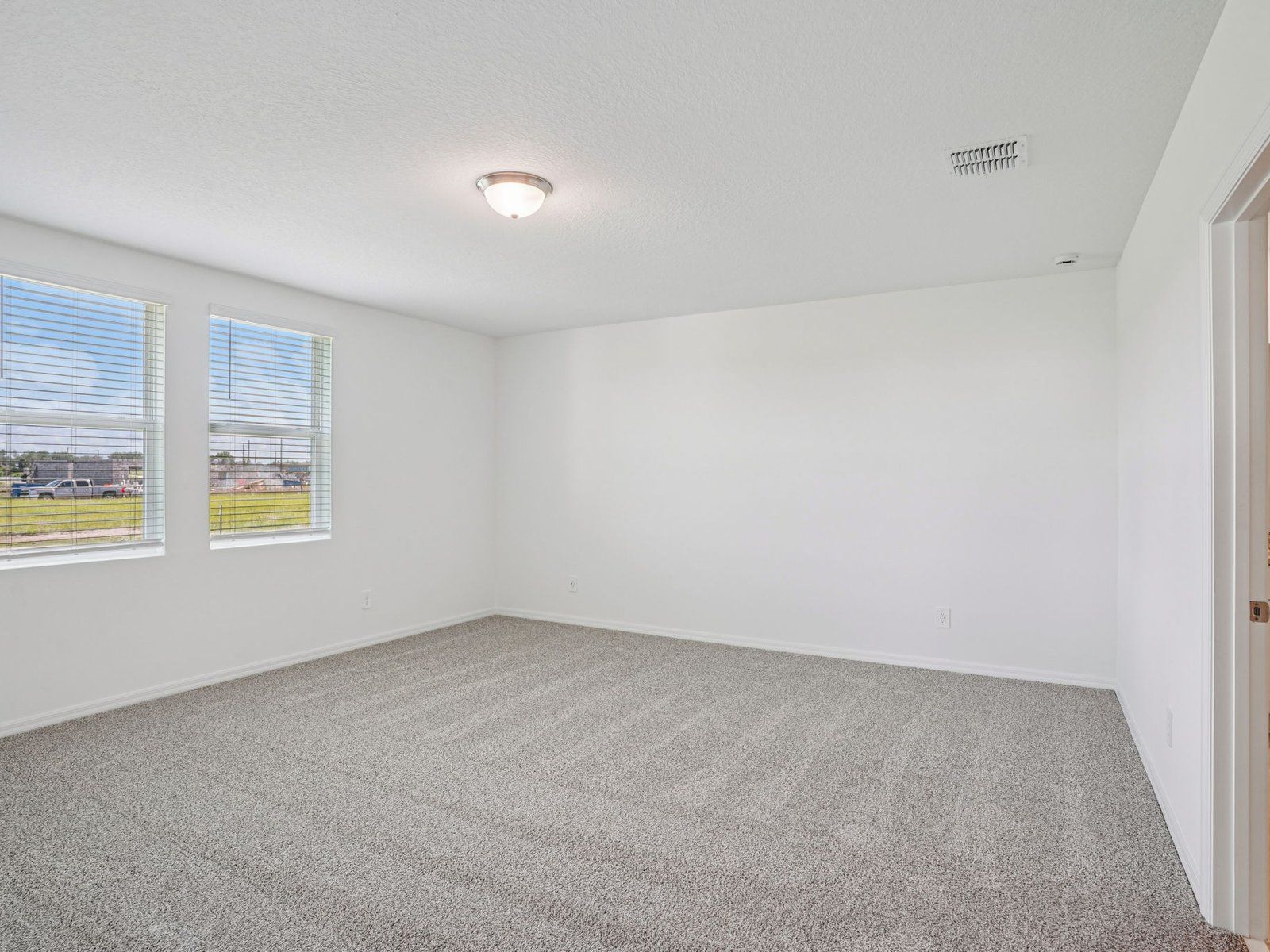 4519 Windy Oak Way (Violet)