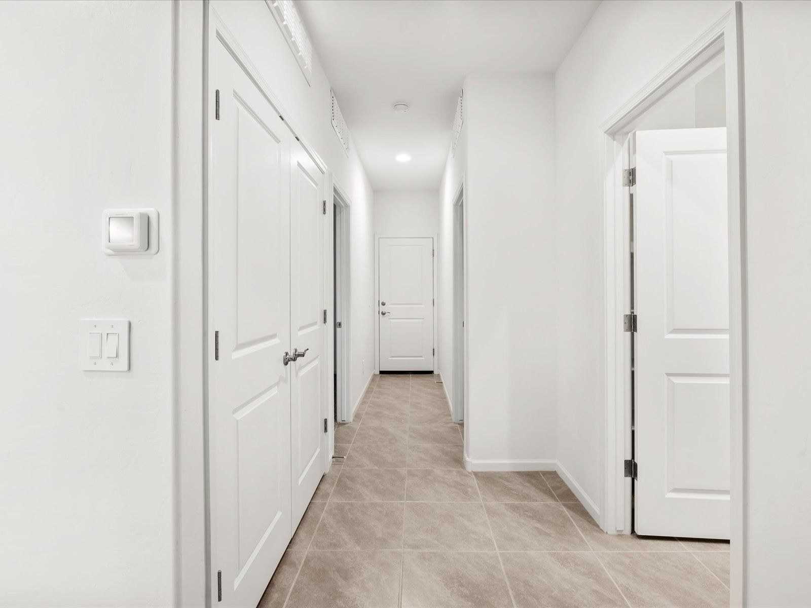 9799 N SUMMERSTONE AV (Quartz)