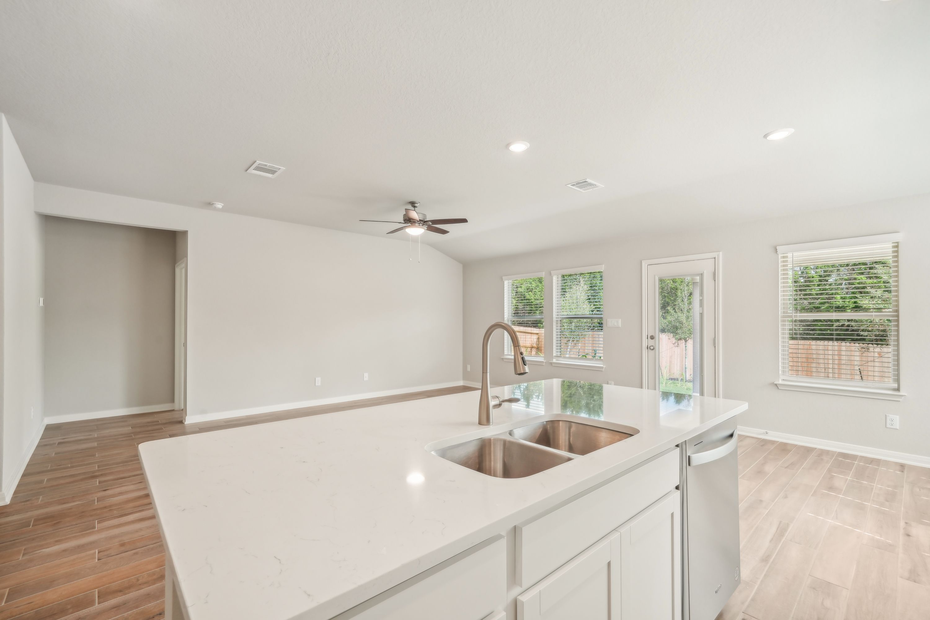 942 Earp Blvd (The Henderson (C404))