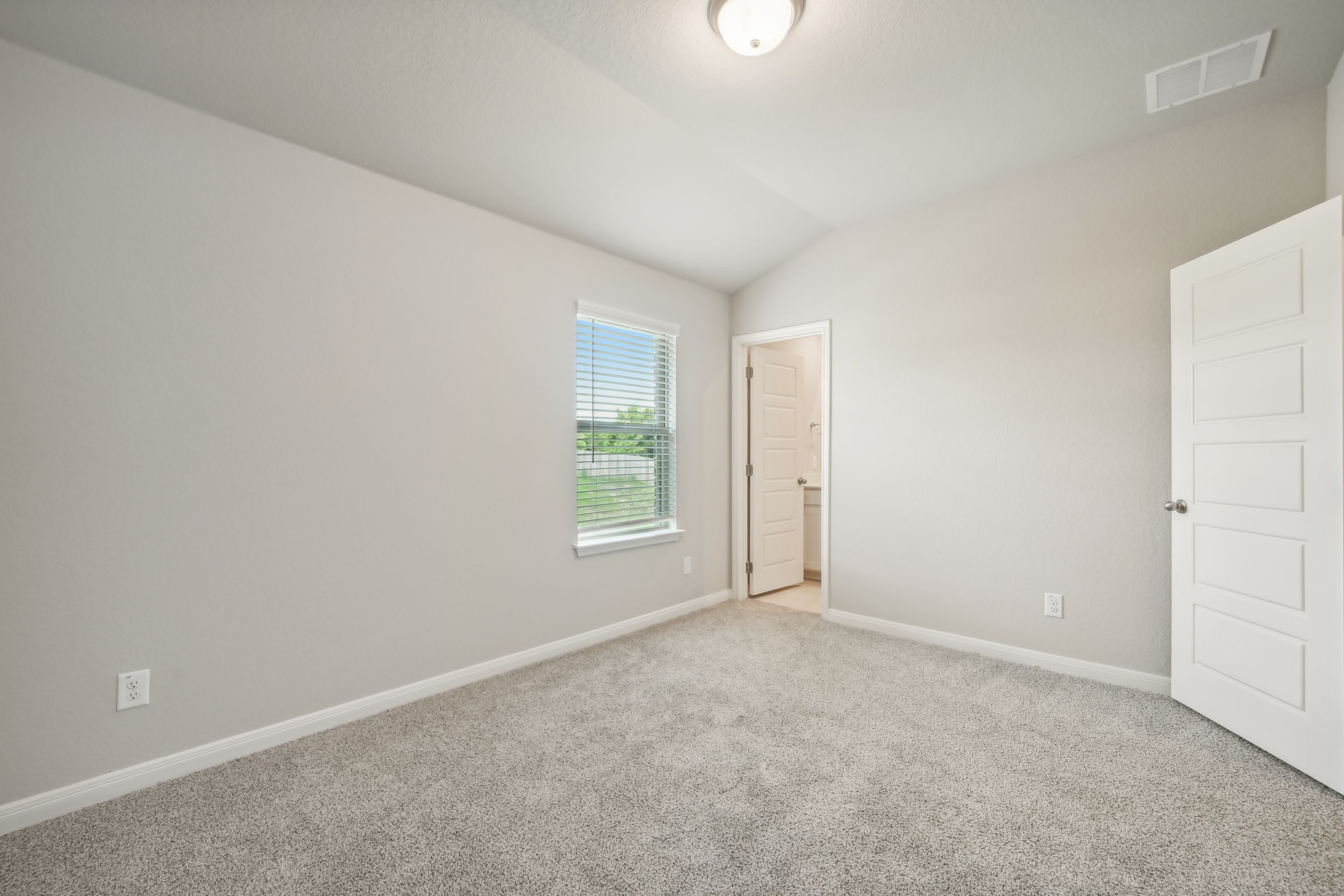 942 Earp Blvd (The Henderson (C404))