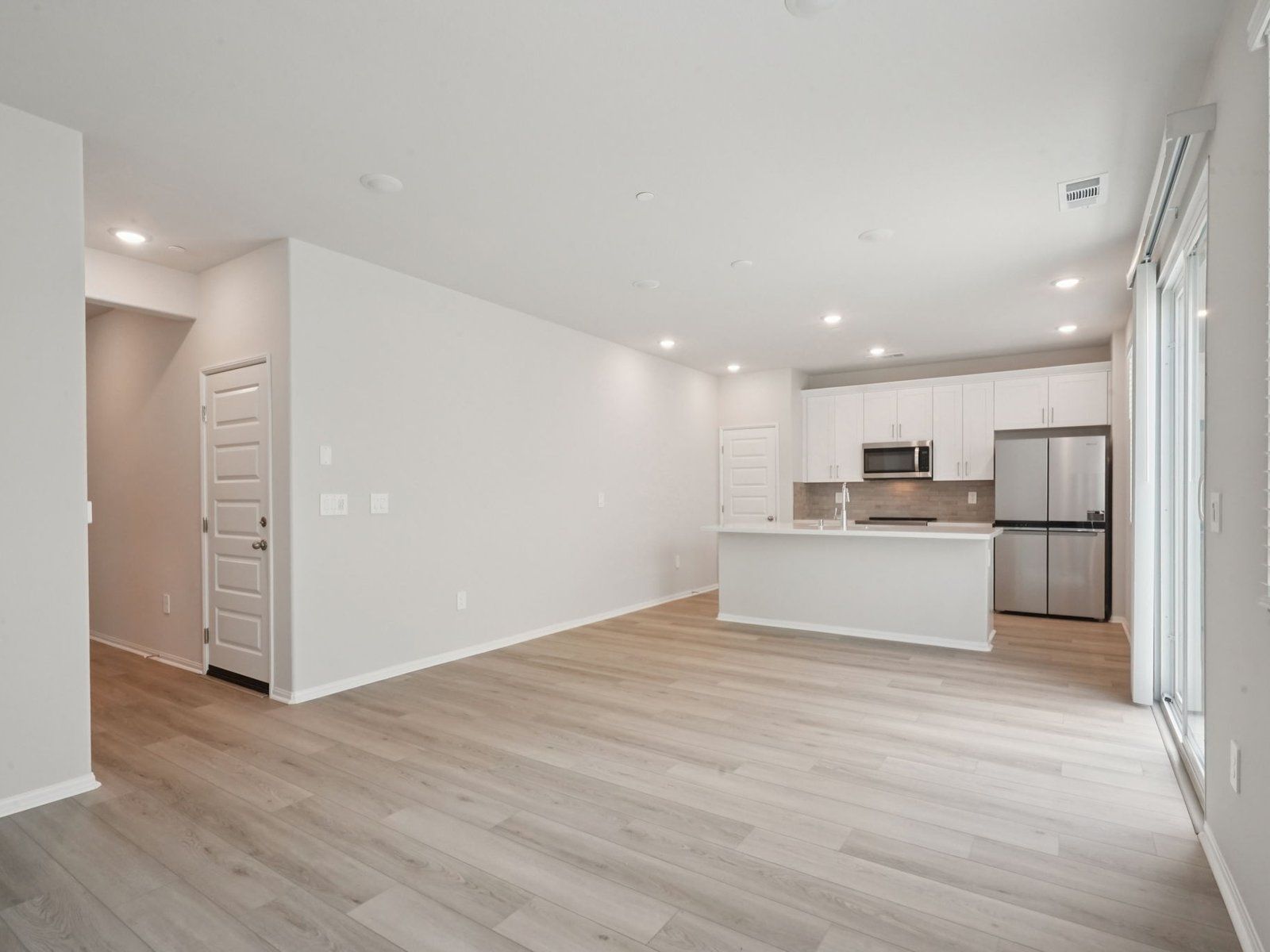 2149 Bergamot Street (Residence 1)