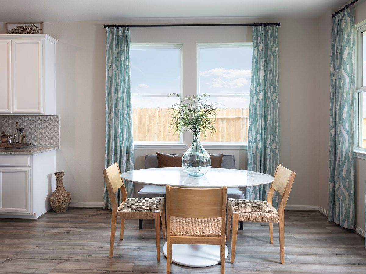 Open dining space to gather and connect.