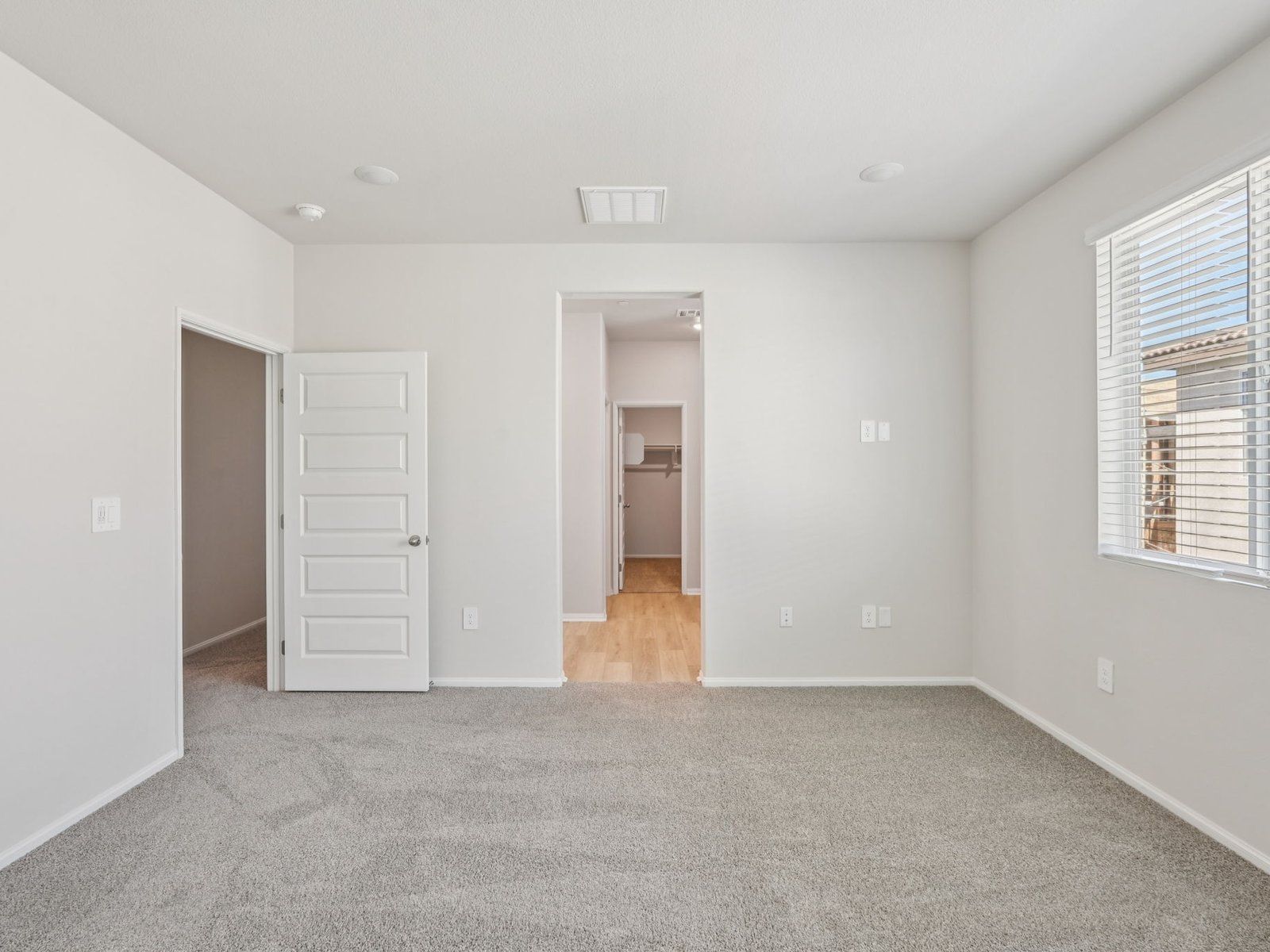 2147 Bergamot Street (Residence 2)