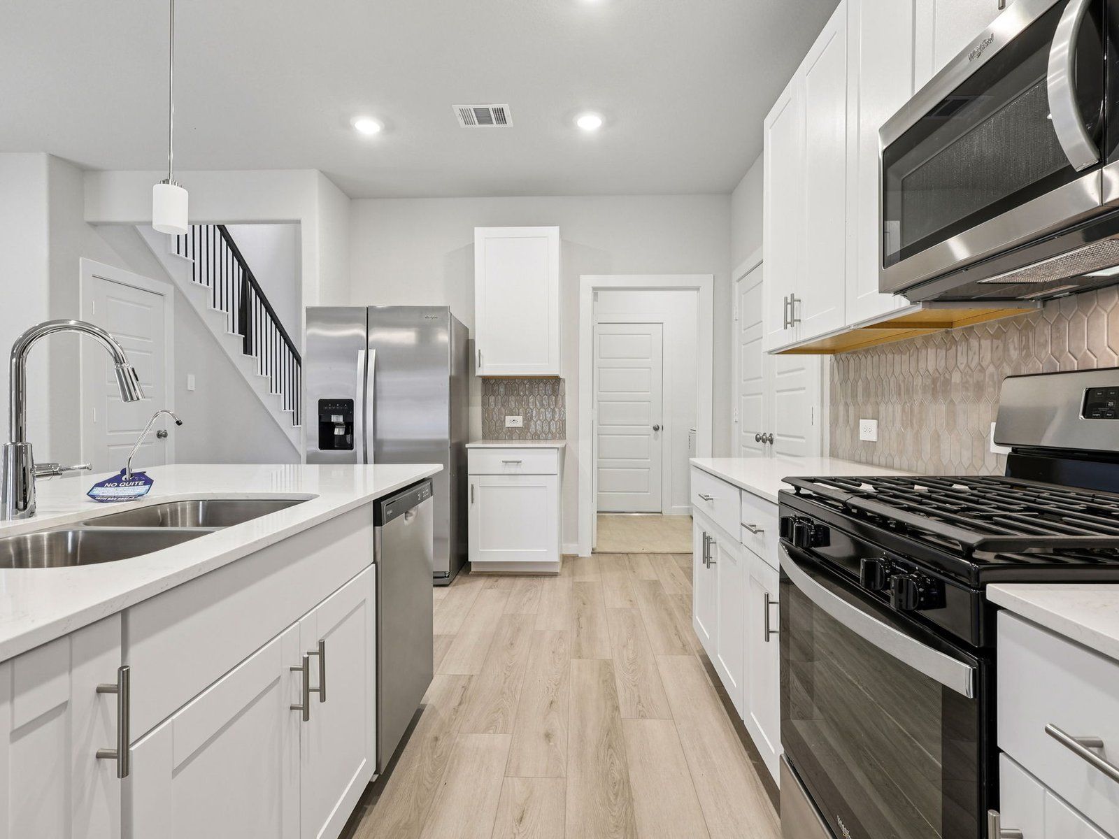 The Olympic (380) - Granger Pointe - Traditional Series: Conroe, Texas - Meritage Homes