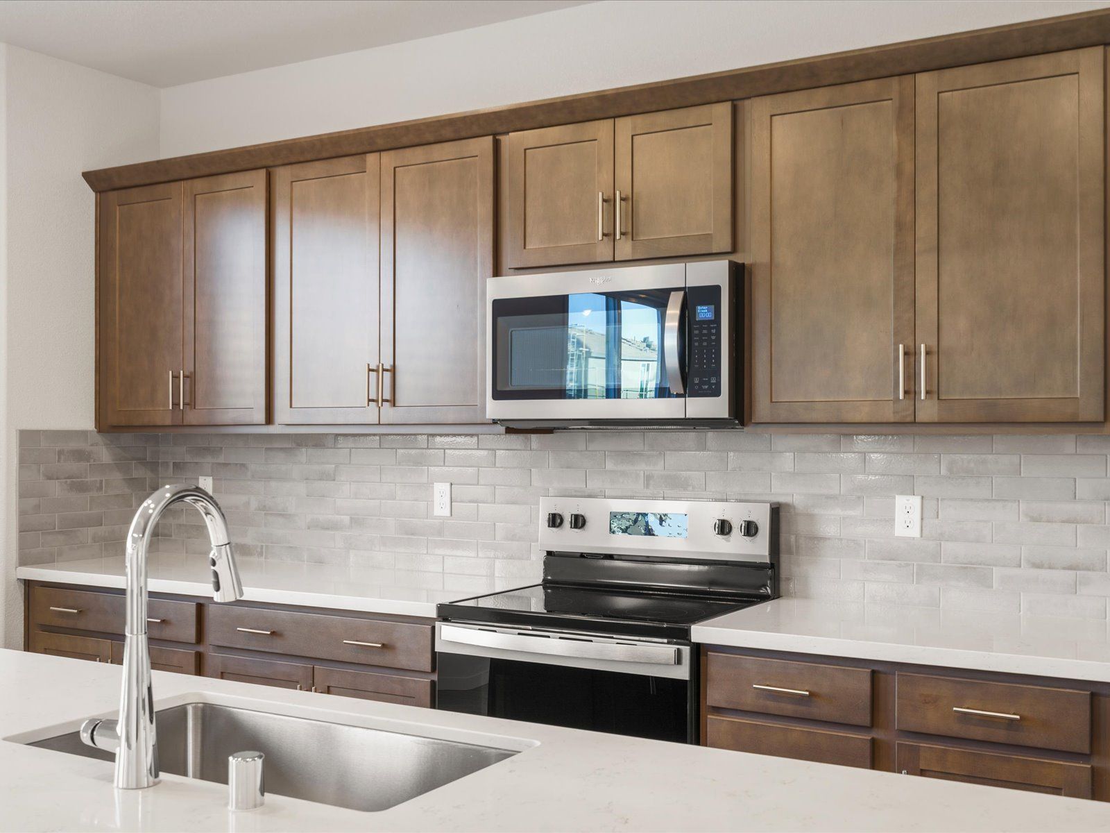 321 Hanson Lane (Residence 2)