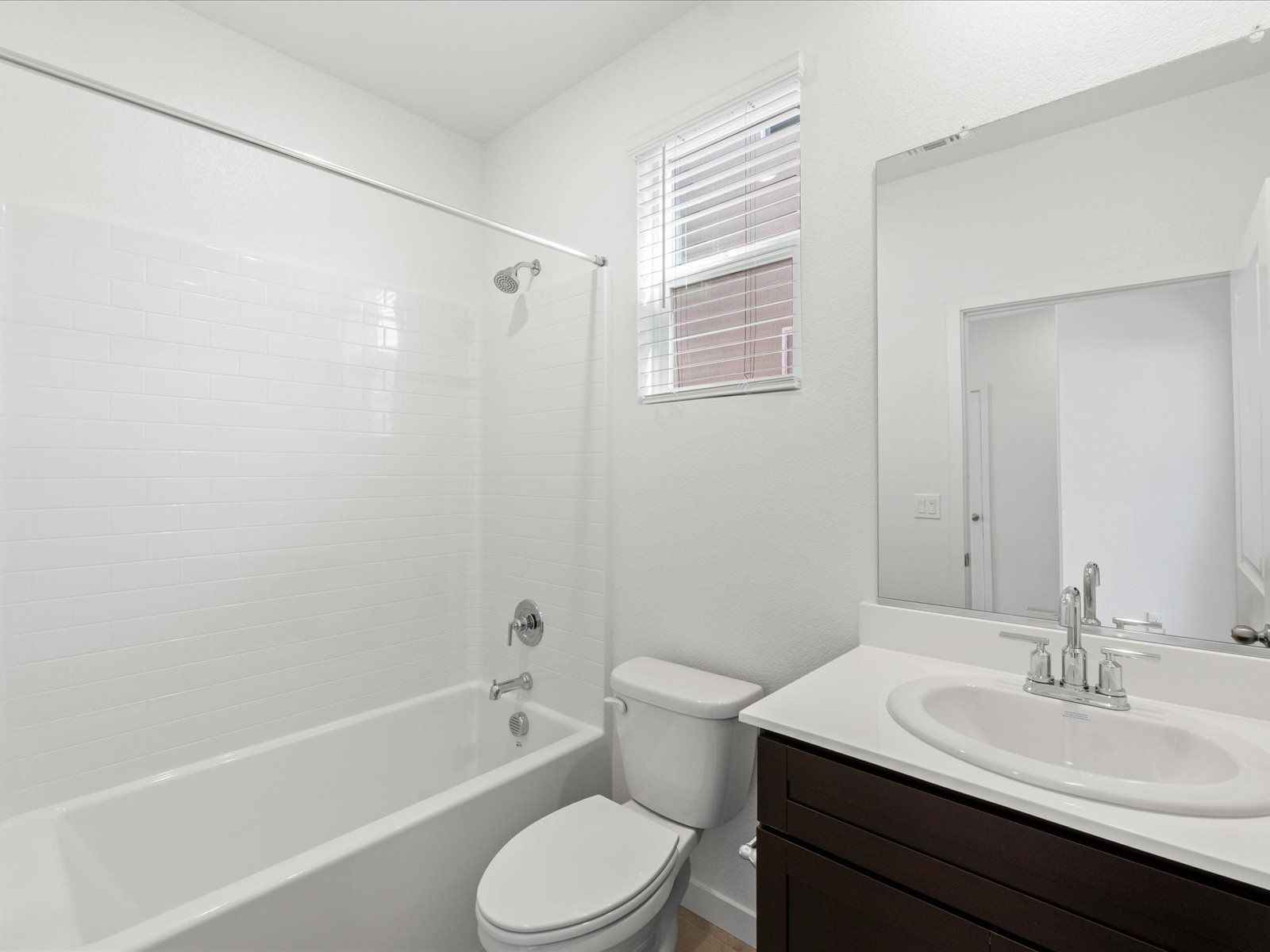 15 Waban Ct (Residence 1) Imagen