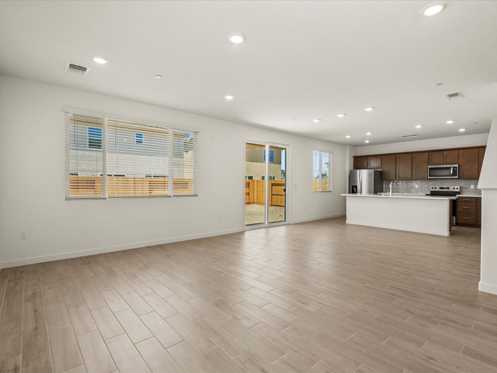 7 Holliston Ct (Residence 2)