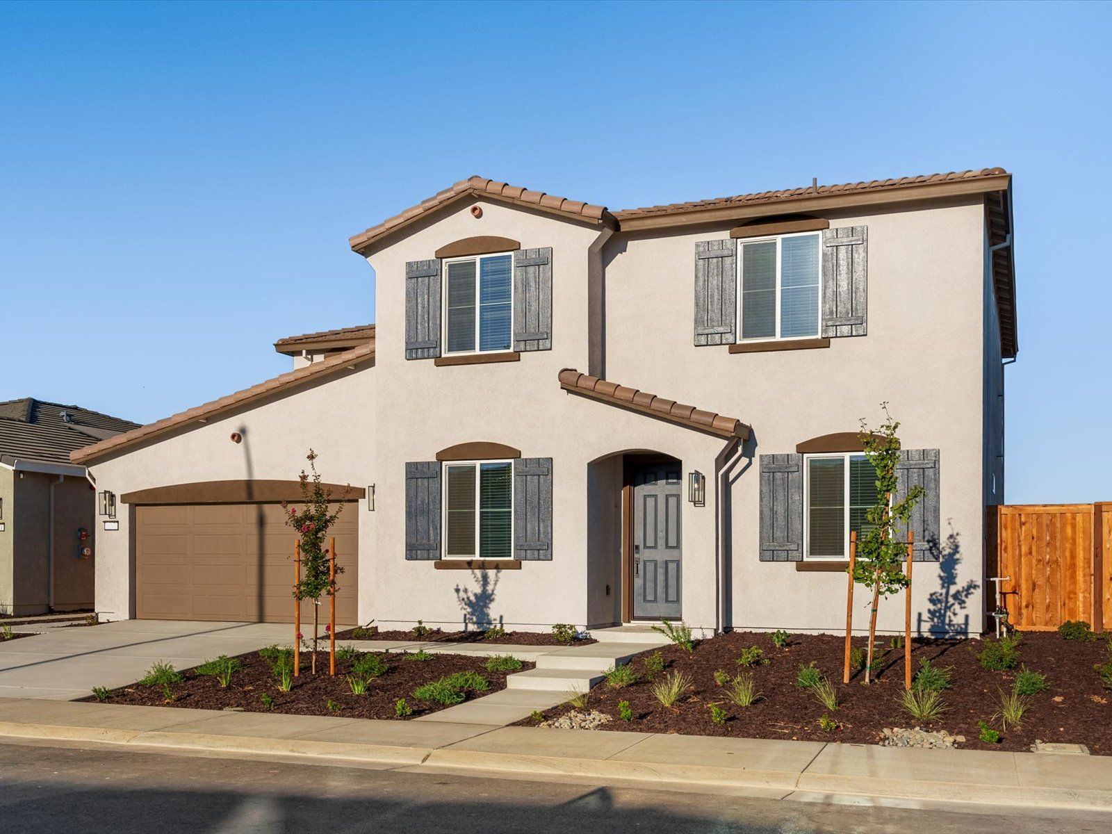 SAC_Vernon-At-Liberty-Ranch_5024_Facade_B_1417-Crispus-Ct