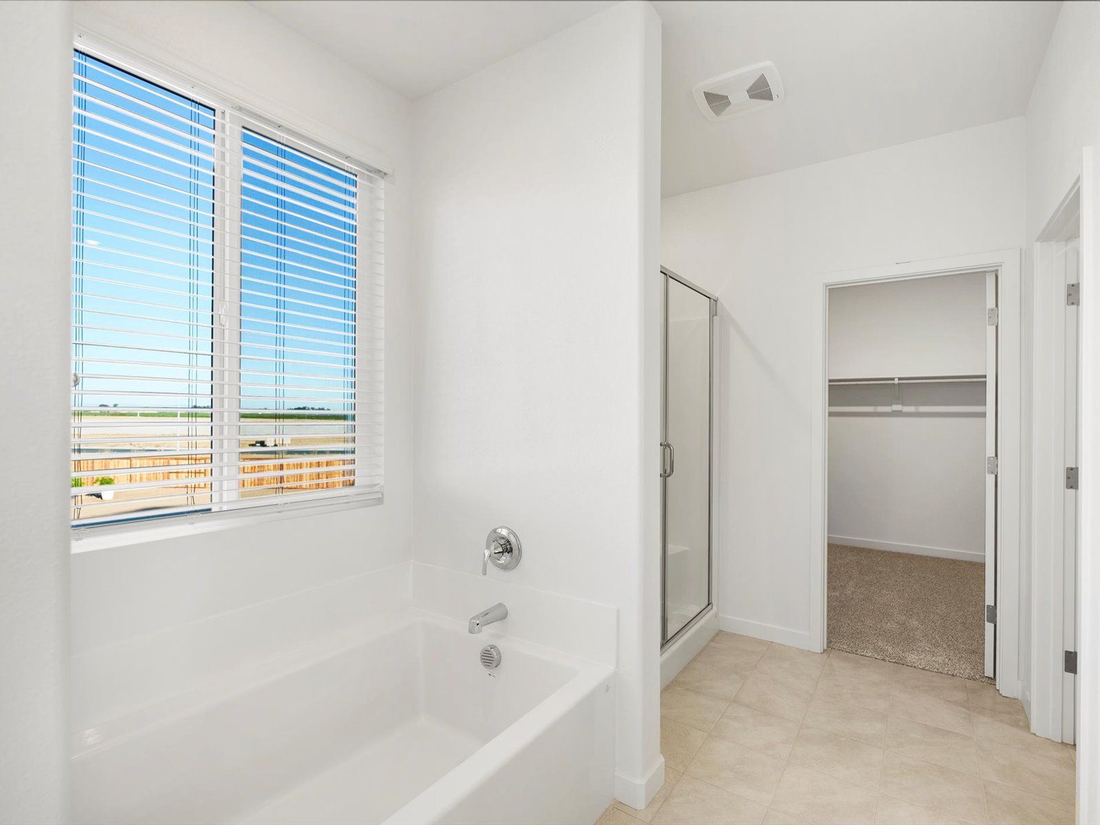 SAC_Vernon-At-Liberty-Ranch_5024_Bathroom_B_1417-Crispus-Ct