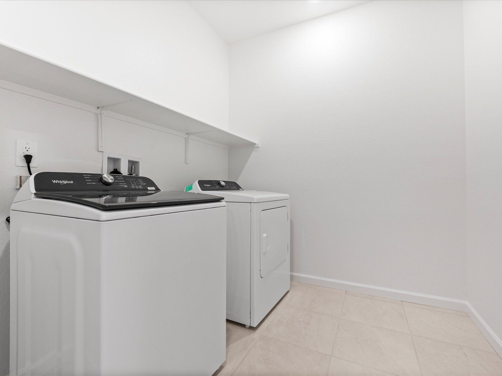 SAC_Aspen-At-Villa-Ticino_4522_Laundry-Area_A_2231-Hewins-St