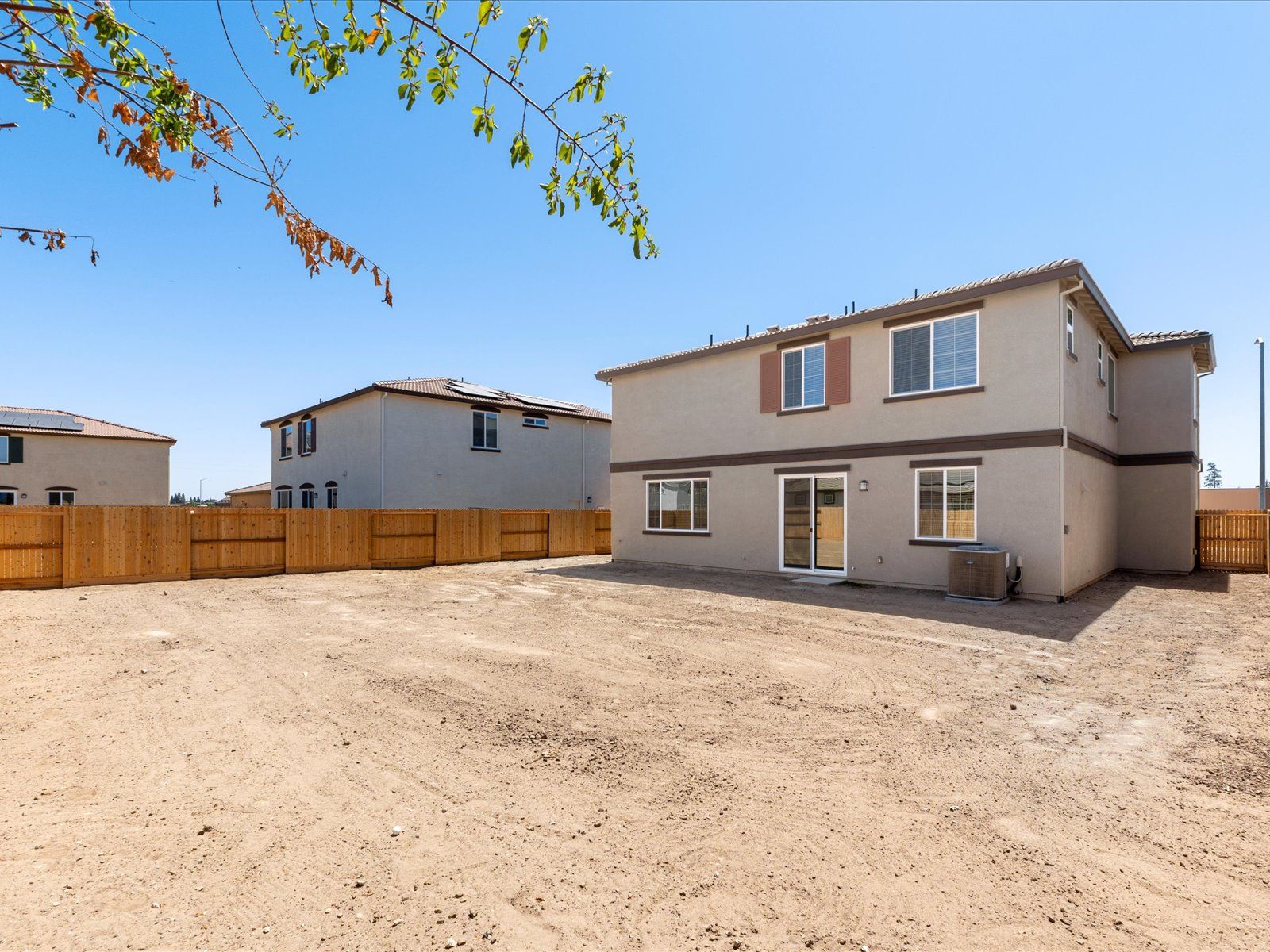 2231 HEWINS ST (Residence 3)